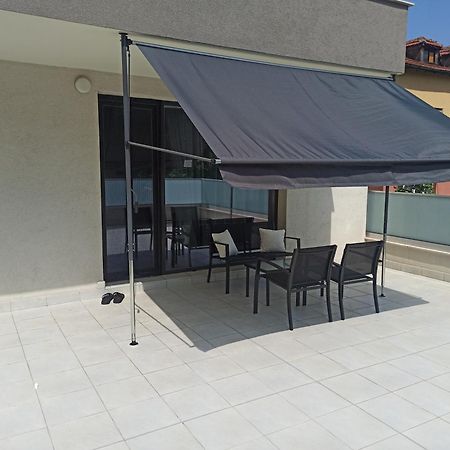 Sunshine Terrace Apartment พลอฟดิฟ ภายนอก รูปภาพ