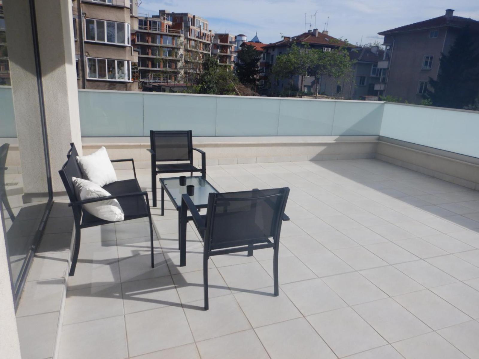 Sunshine Terrace Apartment พลอฟดิฟ ภายนอก รูปภาพ